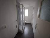 Bad mit Dusche - 