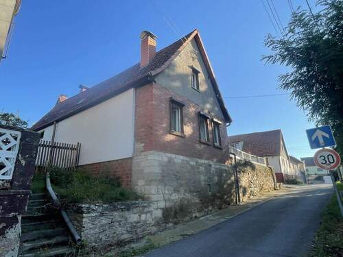 Herzlich Willkommen - Haus mit idyllischen Garten - 46.000,00&nbsp;EUR Kaufpreis, ca.&nbsp; 90,00&nbsp;m&sup2;&nbsp;Wohnfl&auml;che