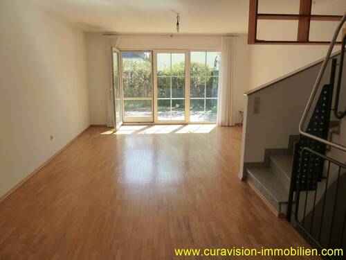 Wohnzimmer 2. Ansicht.JPG - 5 Zimmer Mehrfamilienhaus, Wohnhaus zum Kaufen in Walluf