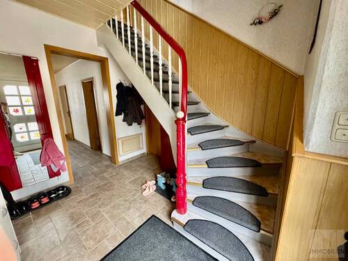 EG: Eingangsbereich - 8 Zimmer Mehrfamilienhaus, Wohnhaus zum Kaufen in Rudolstadt