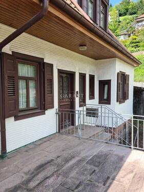 Eingang - Einfamilienhaus mit 180,00 m&sup2; in Bad Peterstal-Griesbach zum Kaufen