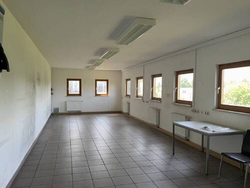 Bürotrakt Schulungsraum - 
