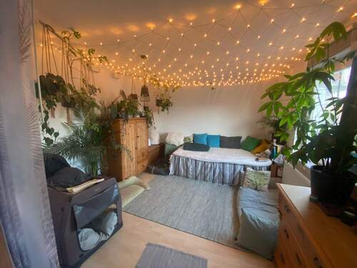 EG Wohnen.jpeg - 7 Zimmer Etagenwohnung zum Kaufen in Fürth