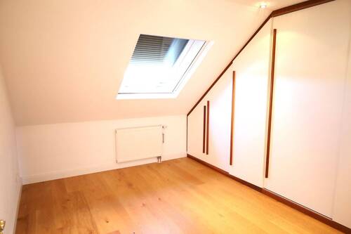 Zimmer 3 - 