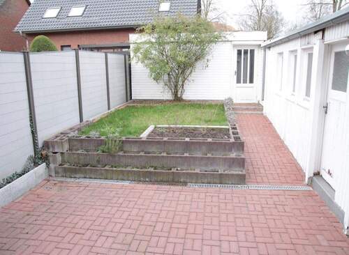 Blick vom Wohnzimmer in Garten - 