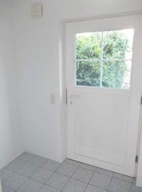 Flur Erdgeschoss - 5 Zimmer Reihenendhaus in Burgdorf