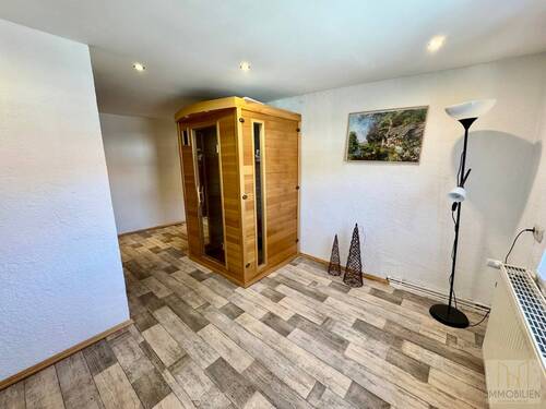 OG: Diele mit Infrarotkabine - 