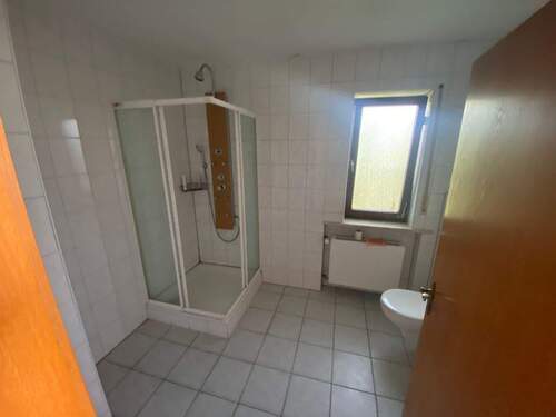 Duschbad mit Fenster - 