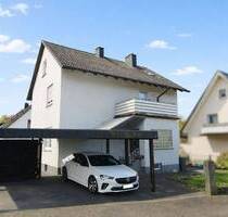 Zweifamilienhaus mit ausgebautem Dachgeschoss, aktuellen Heizungen und Dämmung - nahe Freibad - Hiddenhausen