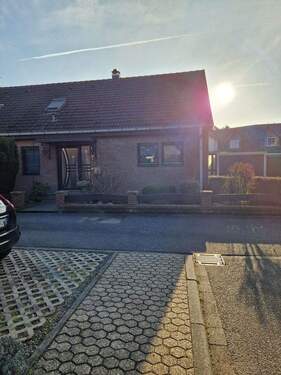 Frontansicht - Moderne Doppelhaushälfte in ruhiger Lage in Nörvenich