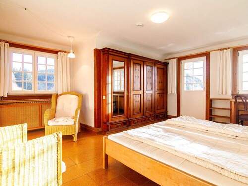 OG – Zimmer 1 – Schlafbereich (Ansicht 2) - 