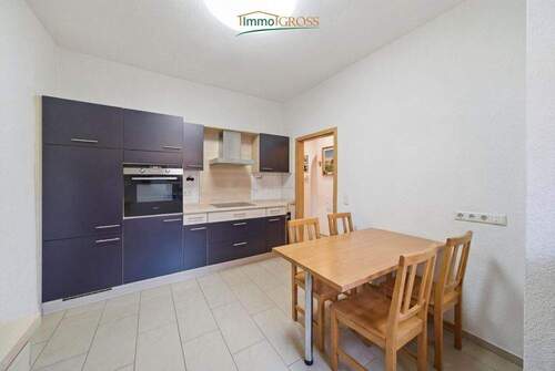 Große, moderne Küche - 3 Zimmer Etagenwohnung in Hausen im Wiesental