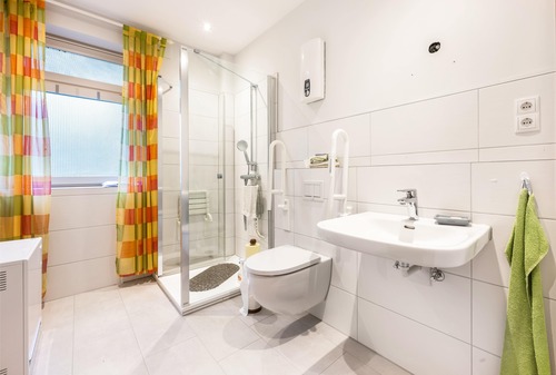 Badezimmer Hauptwohnung - 