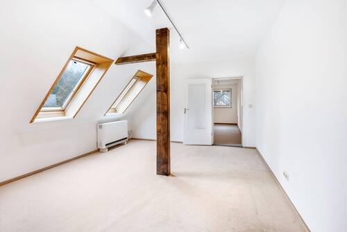 Flur Dachgeschoss Hauptwohnung - 