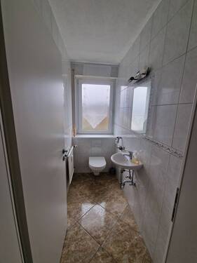 WC - 