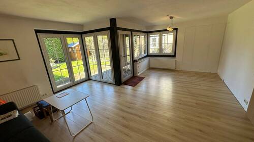 Wohn- und Esszimmer (2) - 