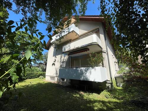 Bild 1 - Großzügige Etagenwohnung mit separatem Hobbyraum - sofort frei -