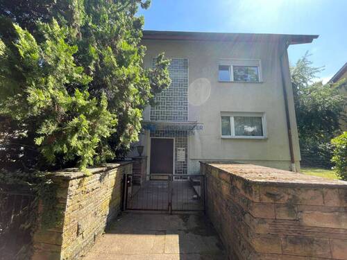 Hauszugang - Etagenwohnung mit 122,60 m² in Heidelberg zum Kaufen