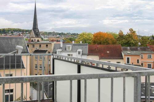 Balkon - 4 Zimmer Etagenwohnung zum Kaufen in Gera
