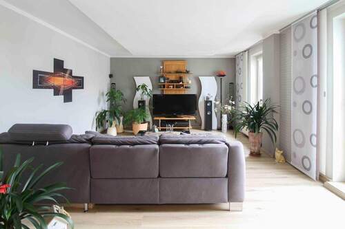 Wohnen Essen (9) - 4 Zimmer Etagenwohnung in Gera