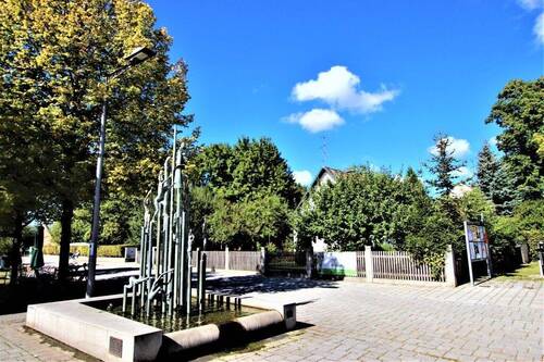 Nähe zum Marktplatz - **Investieren Sie in einen tollen Sachwert** MFH mit Einzelhaus + GarageStellpl. Neufahrn (S1)**