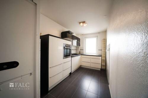 Küche aus Flur - 3 Zimmer Etagenwohnung in Hamburg