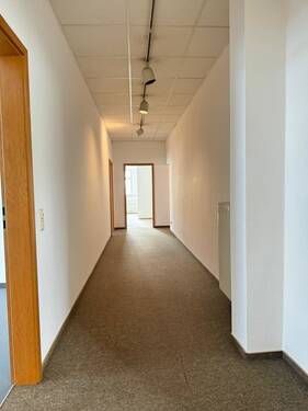 Bild 2 - 6 Zimmer Büro zur Miete in Kulmbach