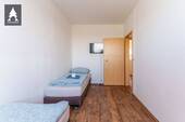 Zimmer 3 - 