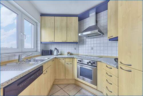 Einbauküche - 2 Zimmer Etagenwohnung in Ludwigshafen am Rhein