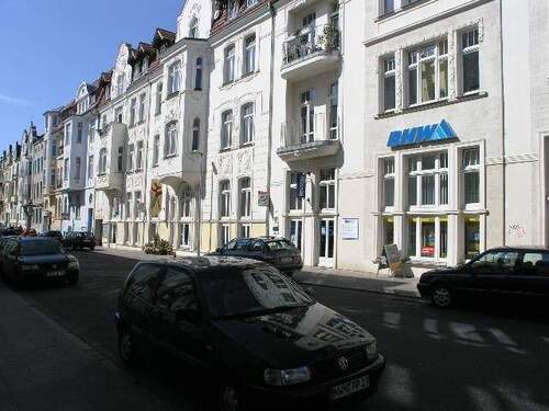 0691-1 - Kopie - Geräumige Büro- Praxis- Verkaufsfläche in der Mecklenburgstraße zu mieten!