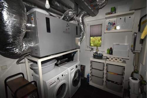 Luft/ Luft Wärmepumpe mit Lüftungsanlage und HWR - 