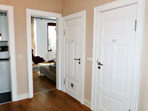 Diele - Etagenwohnung mit 125,00 m&sup2; in Hannover zur Miete