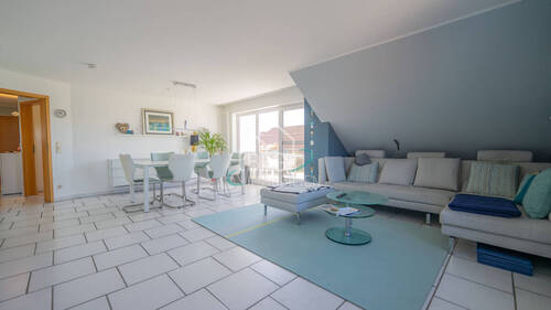 Wohnen / Essen Wohnung 3 DG - 