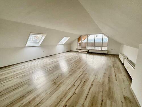 Wohnzimmer - Helles Wohnen mit Panorama Ausblick