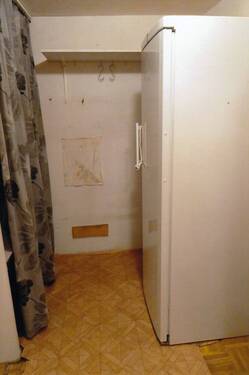 Speisekammer zur Küche - 