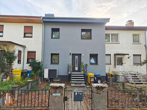 Ansicht von vorn - 4 Zimmer Reihenmittelhaus zum Kaufen in Magdeburg