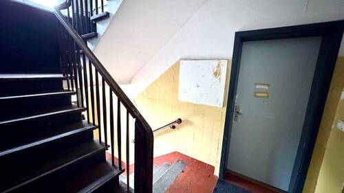 Hausflur - 2 Zimmer Etagenwohnung zum Kaufen in Hamburg