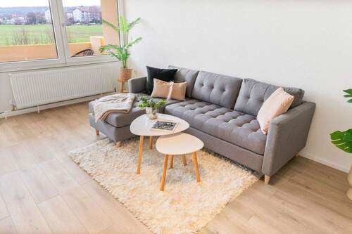Wohnzimmer - 3 Zimmer Etagenwohnung zum Kaufen in Stuttgart