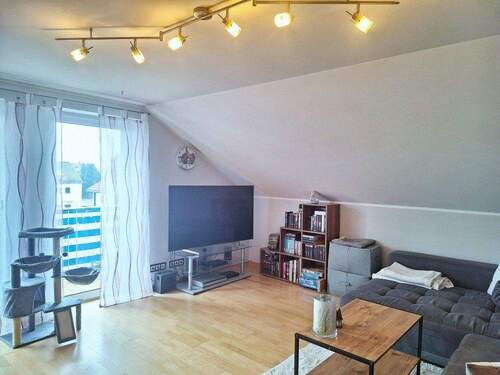 Wohnen mit Balkonzugang - 3 Zimmer Etagenwohnung in Eching