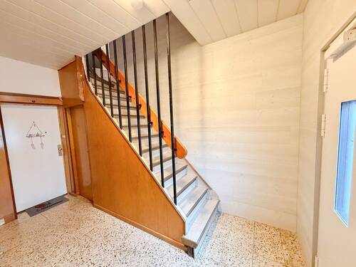 EG Flur/Treppenhaus - Mehrfamilienhaus, Wohnhaus in Bad Marienberg zum Kaufen