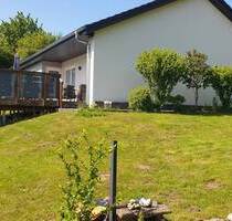 Exklusive ebenerdige Bungalow mit tollem Weitblick - Güby