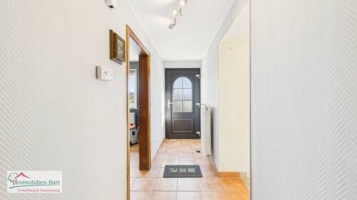 Flur EG - 4 Zimmer Einfamilienhaus zum Kaufen in Kirf / Meurich