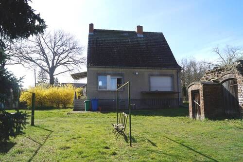 Wohnhaus gartenseitig - 
