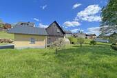 Garten mit Scheune - 