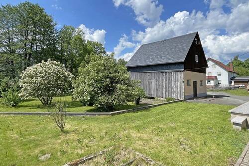 Garten mit Scheune - 