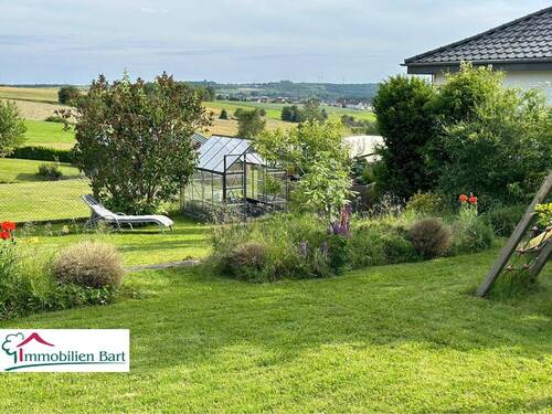Garten - GROßZÜGIGES WOHNEN MIT ZUSÄTZLICHEM BAUGRUNDSTÜCK IN FREUDENBURG!
