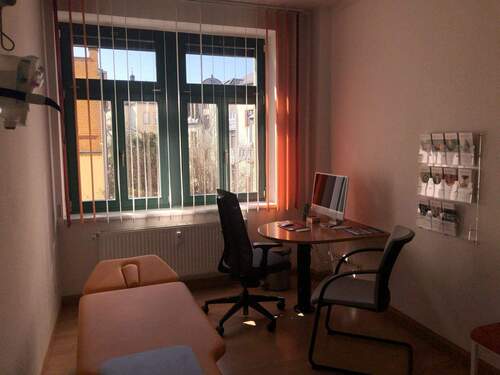 Behandlungsraum 1.jpg - 