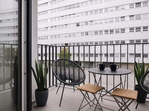 Balcony - 1 Zimmer Etagenwohnung in Berlin