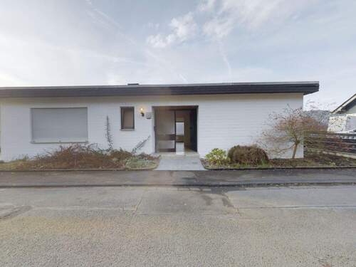 Frontansicht - 6 Zimmer Einfamilienhaus zum Kaufen in Mittenaar