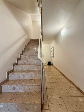 Treppenhaus - Etagenwohnung mit 53,80 m² in Kiel zum Kaufen